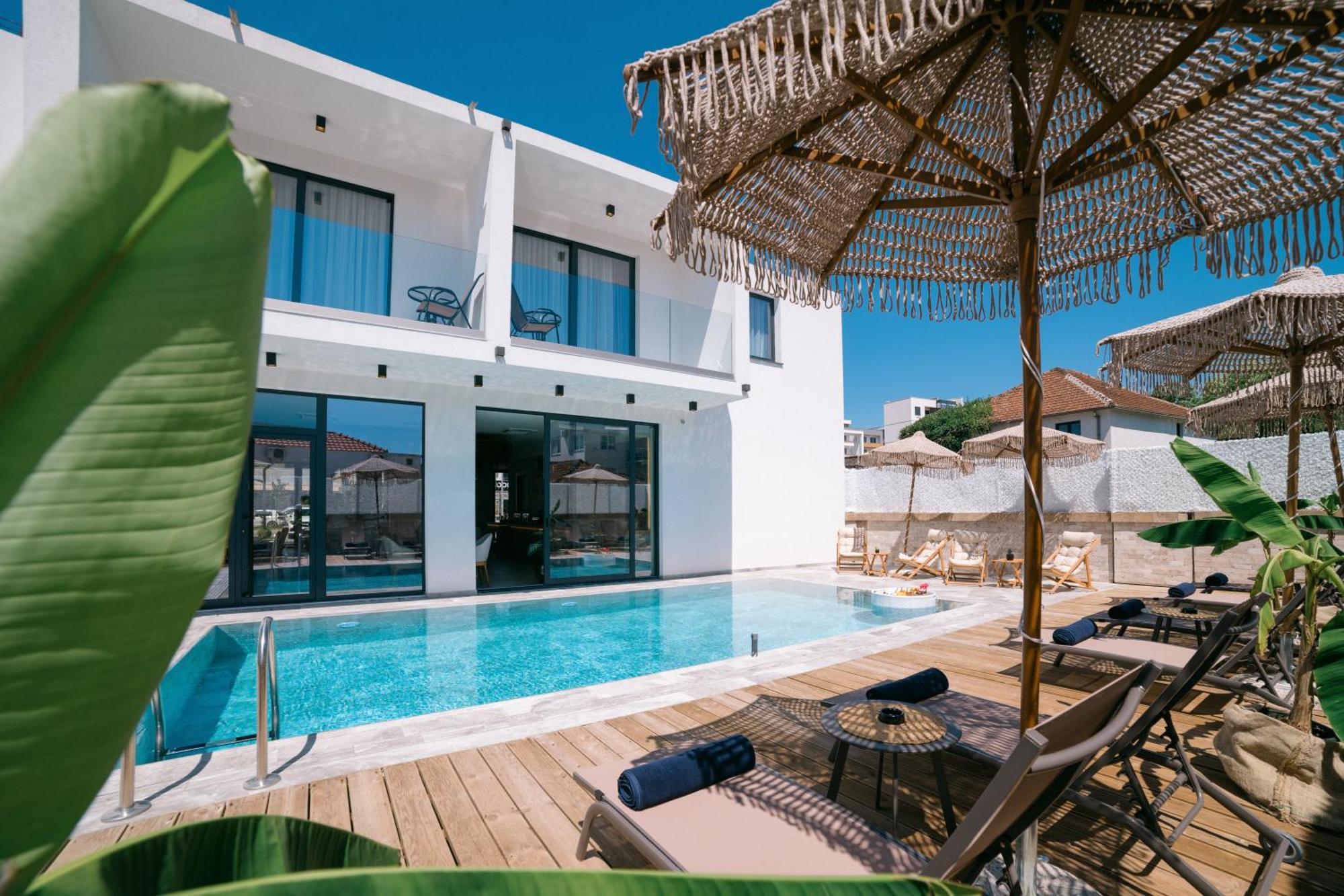 Hotel Teuta Ulcinj Exterior foto